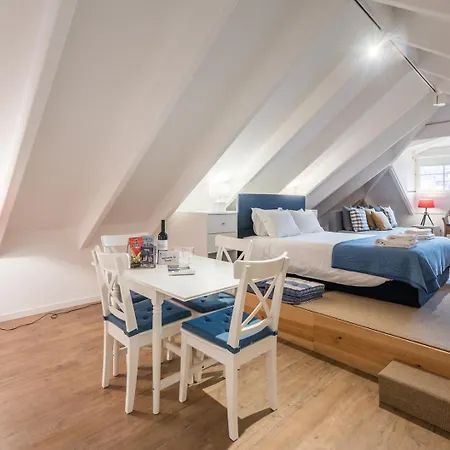 Lägenhet Guestready - Sao Domingos Homes *